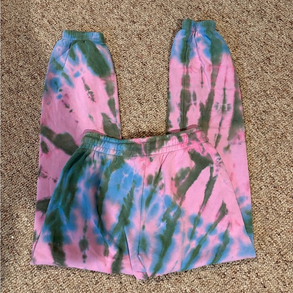 Sweat Set - Picture 3 of 7